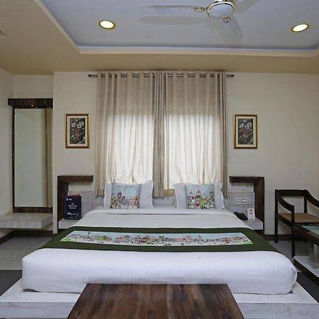 Collection O Greenland Udaipur Exterior photo