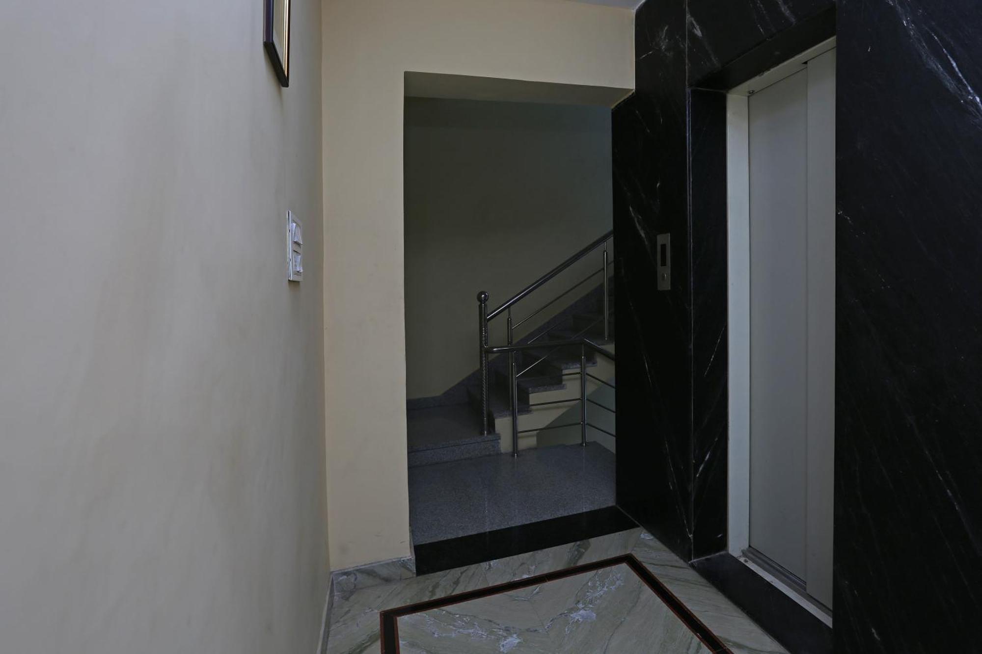 Collection O Greenland Udaipur Exterior photo